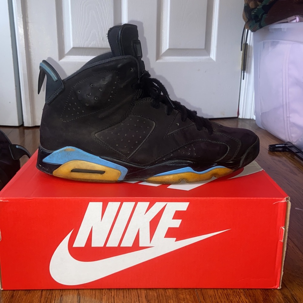 Air Jordan 6 “UNC” - Picture 4 of 7
